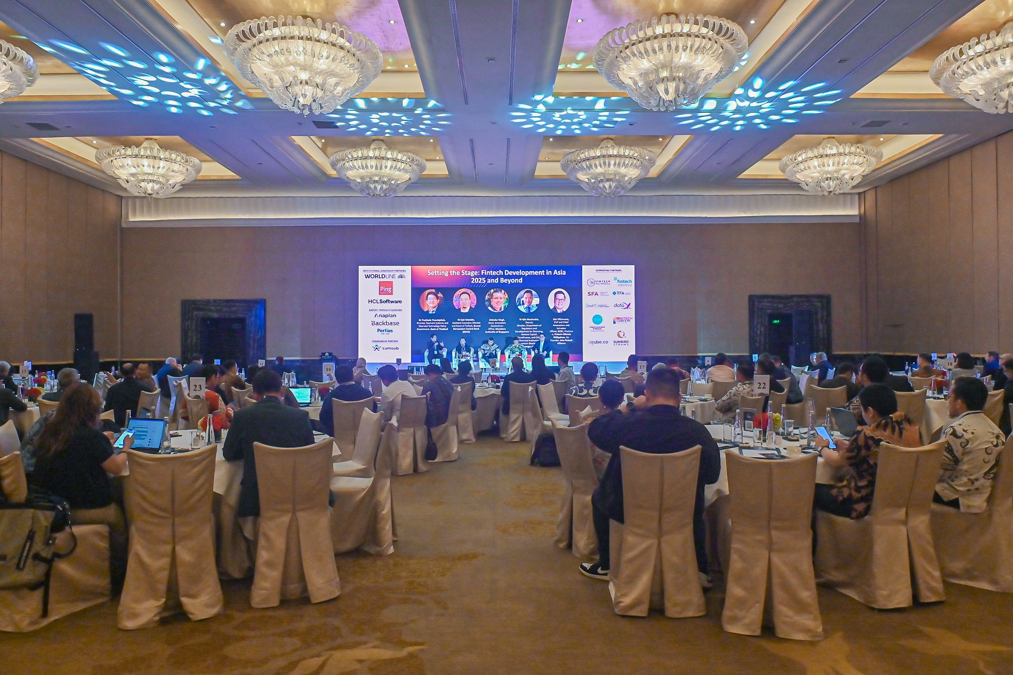 @PAULUSARDE (133 of 337)